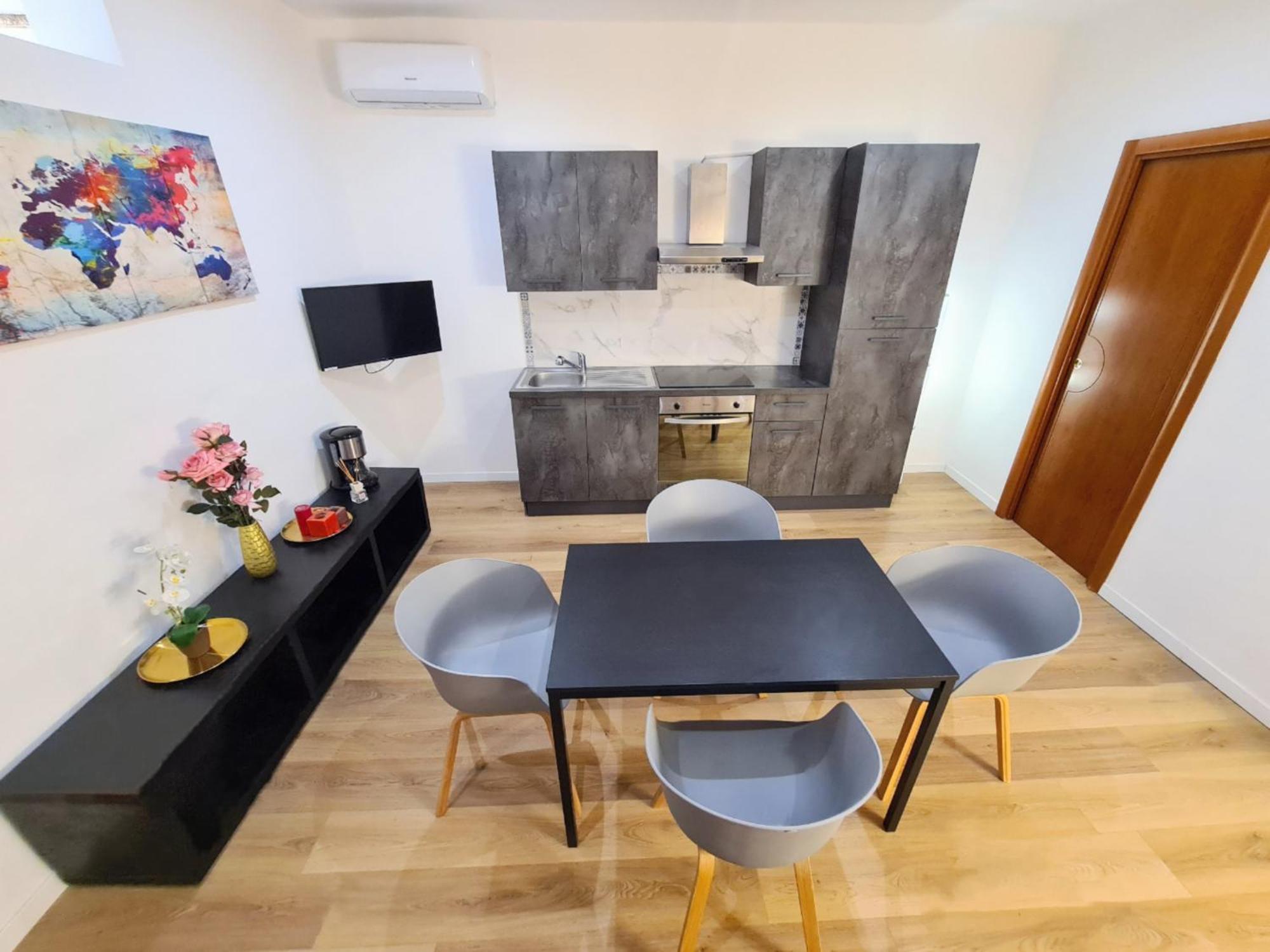 Appartamento Luxury Flat In Center By The Sea Bari Esterno foto